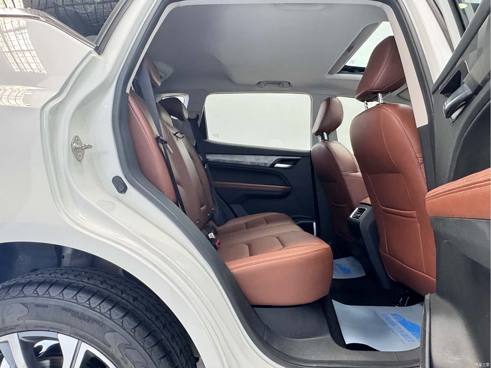 Geely X6, 2022 12