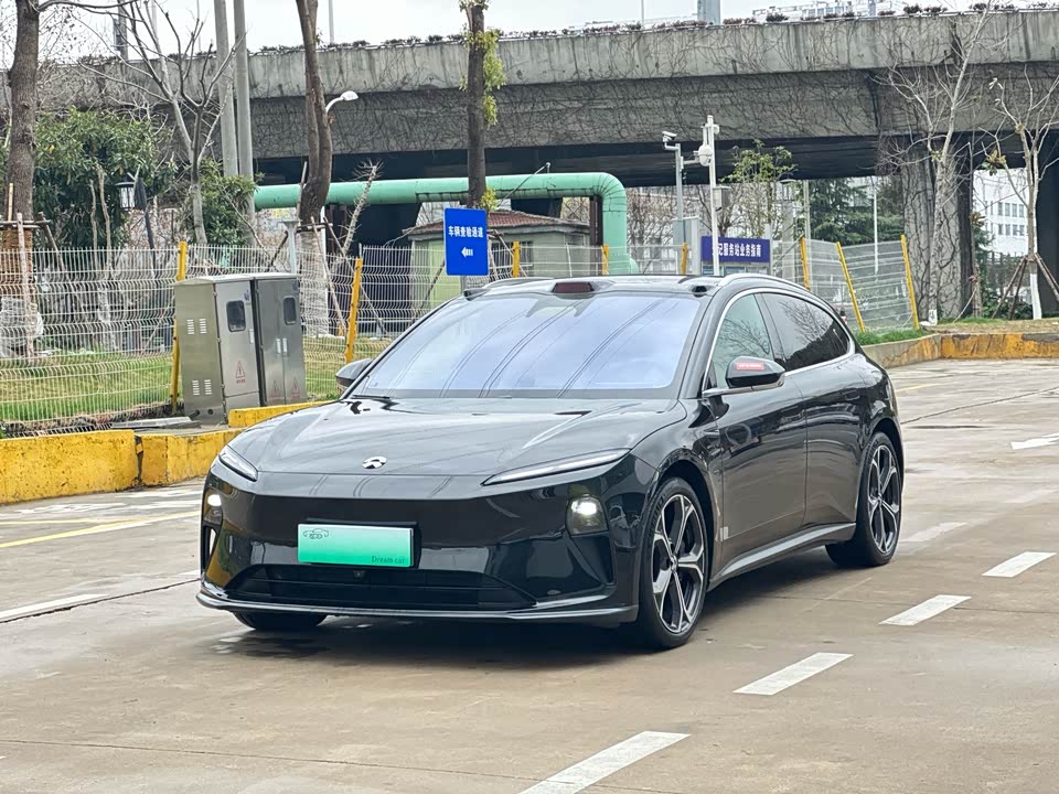 NIO ET5T