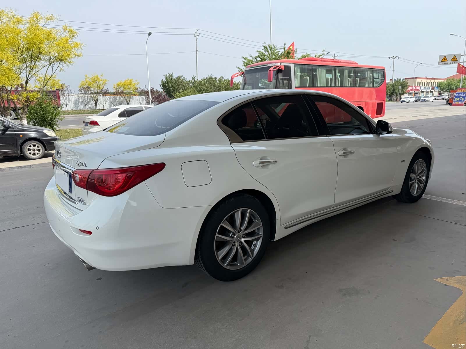 Infiniti Q50L, 2017 все фото