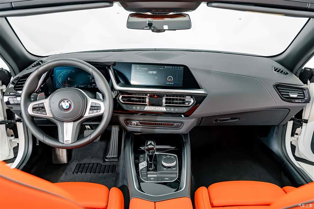 BMW Z4, 2023 11