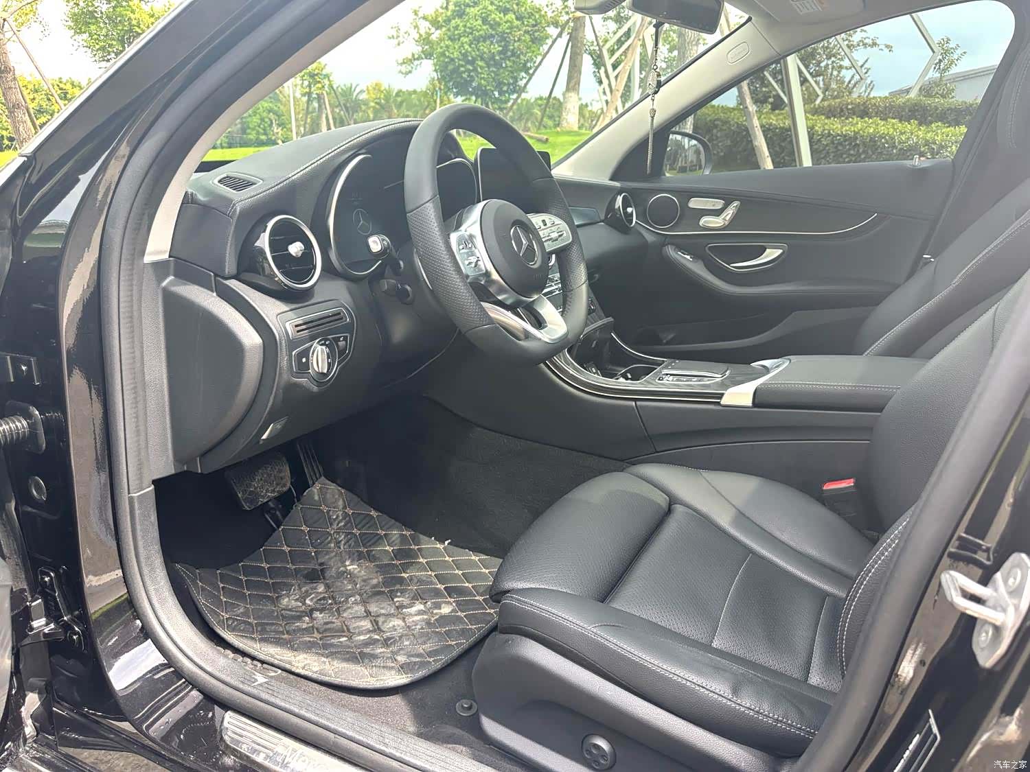 Mercedes-Benz C-Class, 2019 4