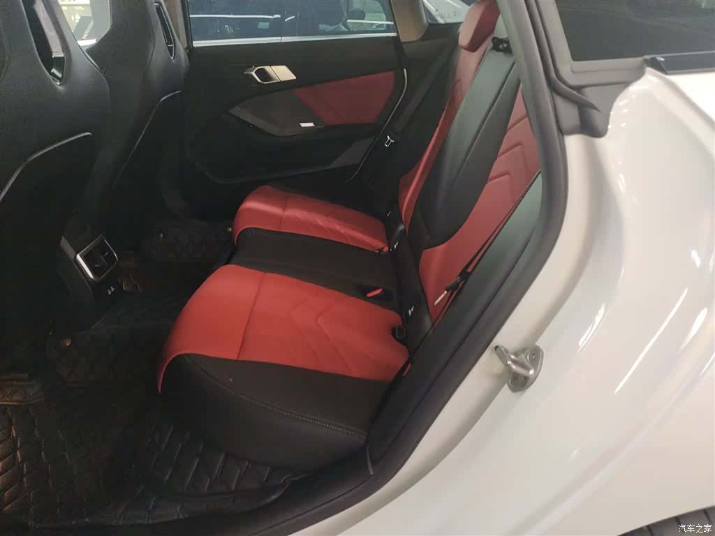 BMW 2 Series, 2025 17