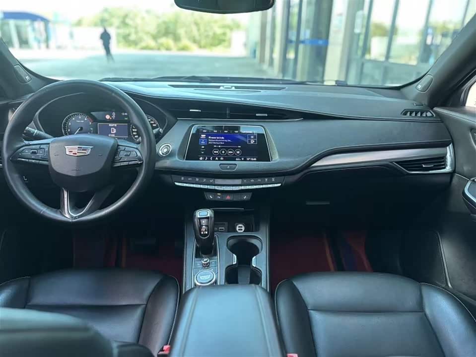 Cadillac XT4