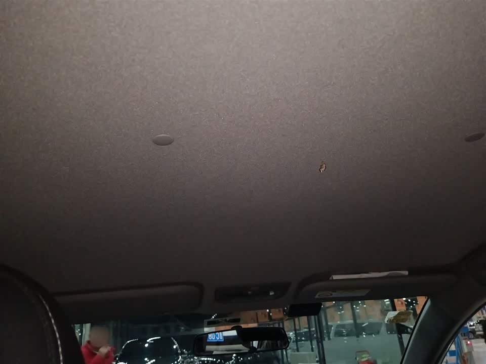 Toyota YARiS L to enjoy