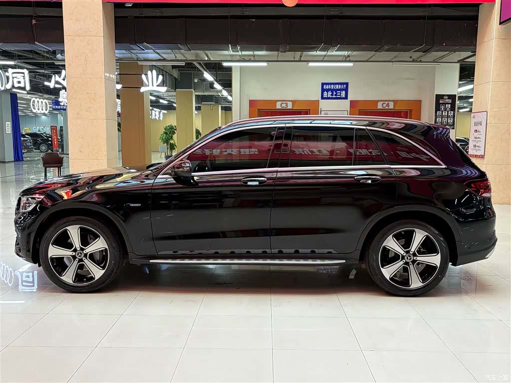 Mercedes-Benz GLC, 2022 4