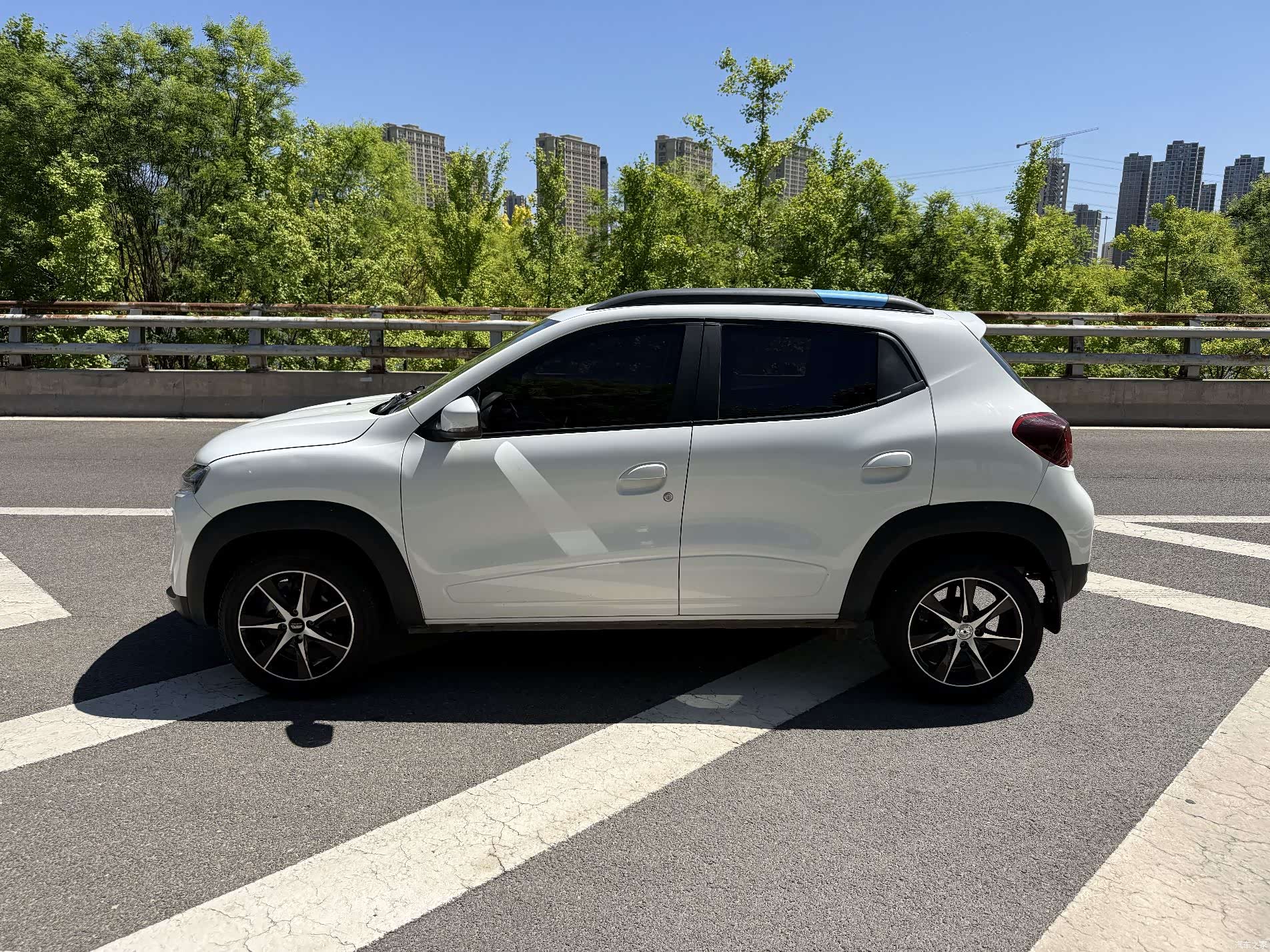 DongFeng e, 2019 11