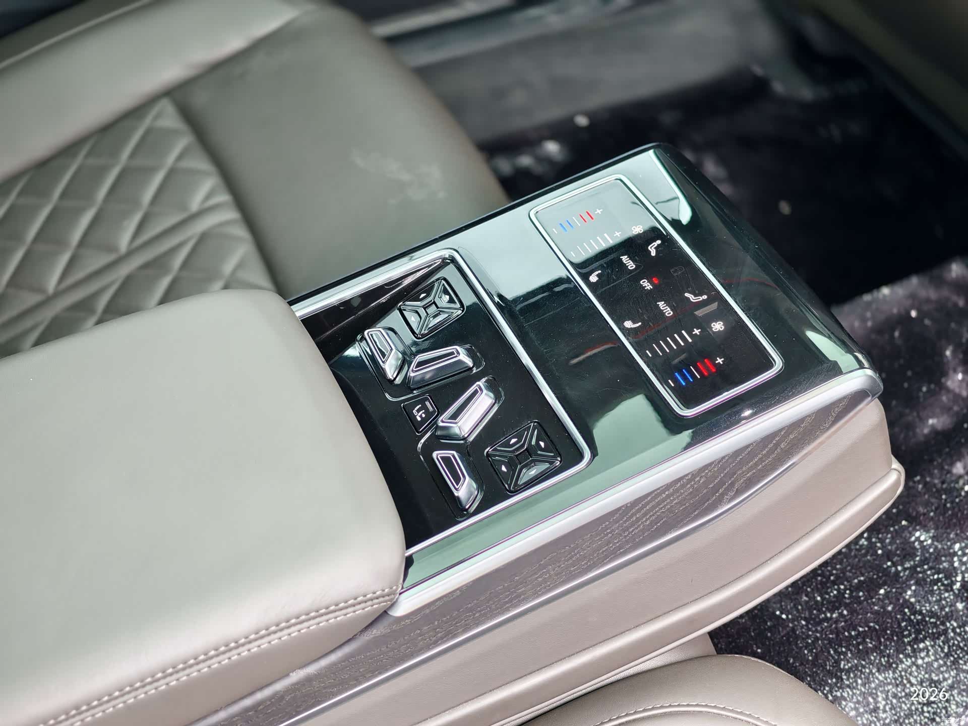Audi A8L, 2021 7