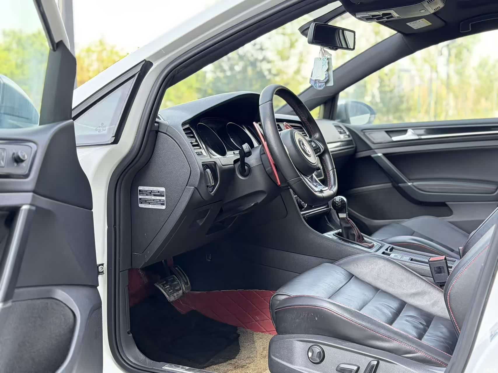 Volkswagen Golf, 2015 25