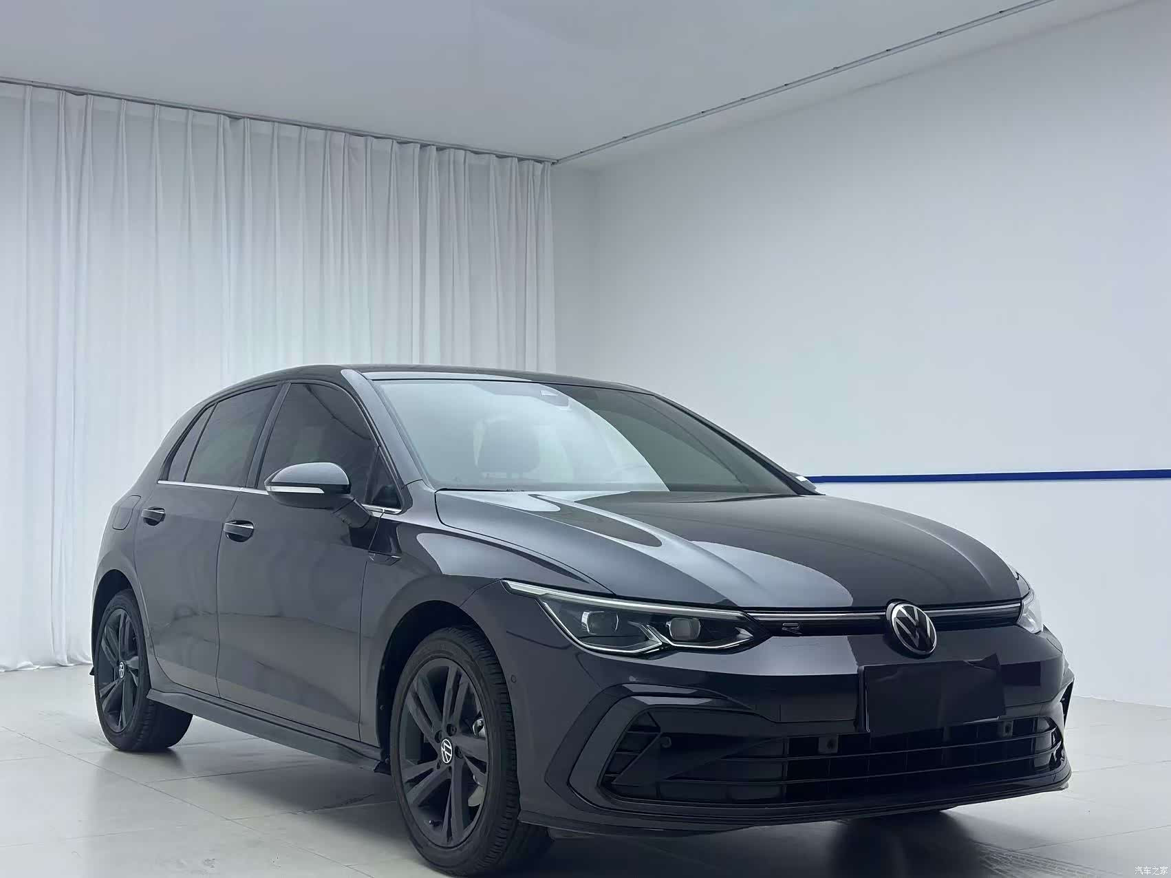 Volkswagen Golf, 2021 3