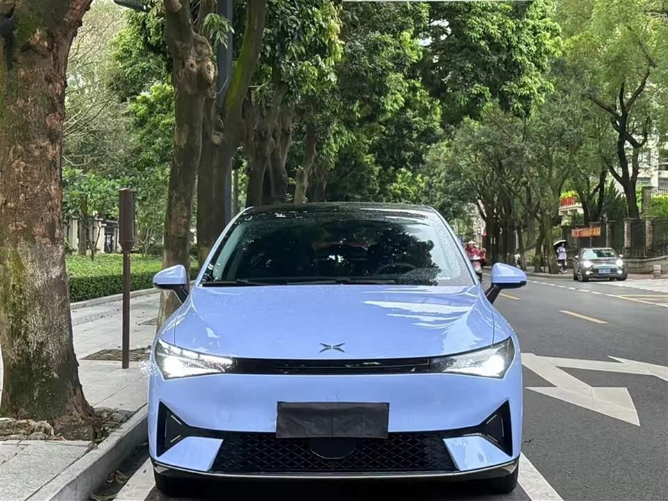 XPENG P5