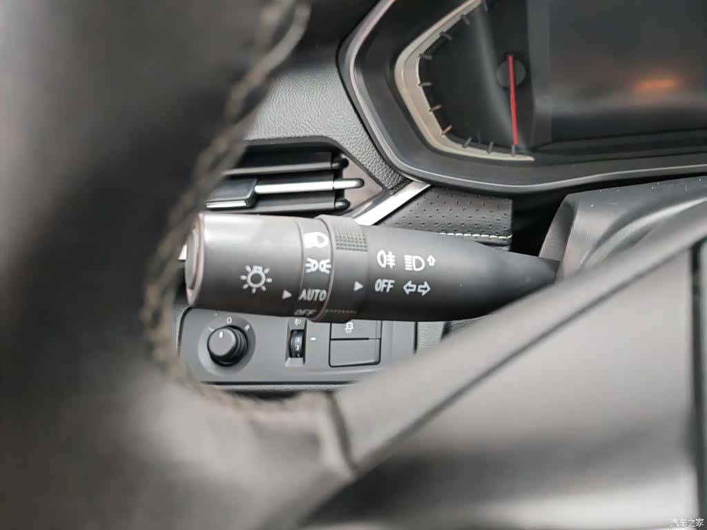 Maxus G50, 2023 21