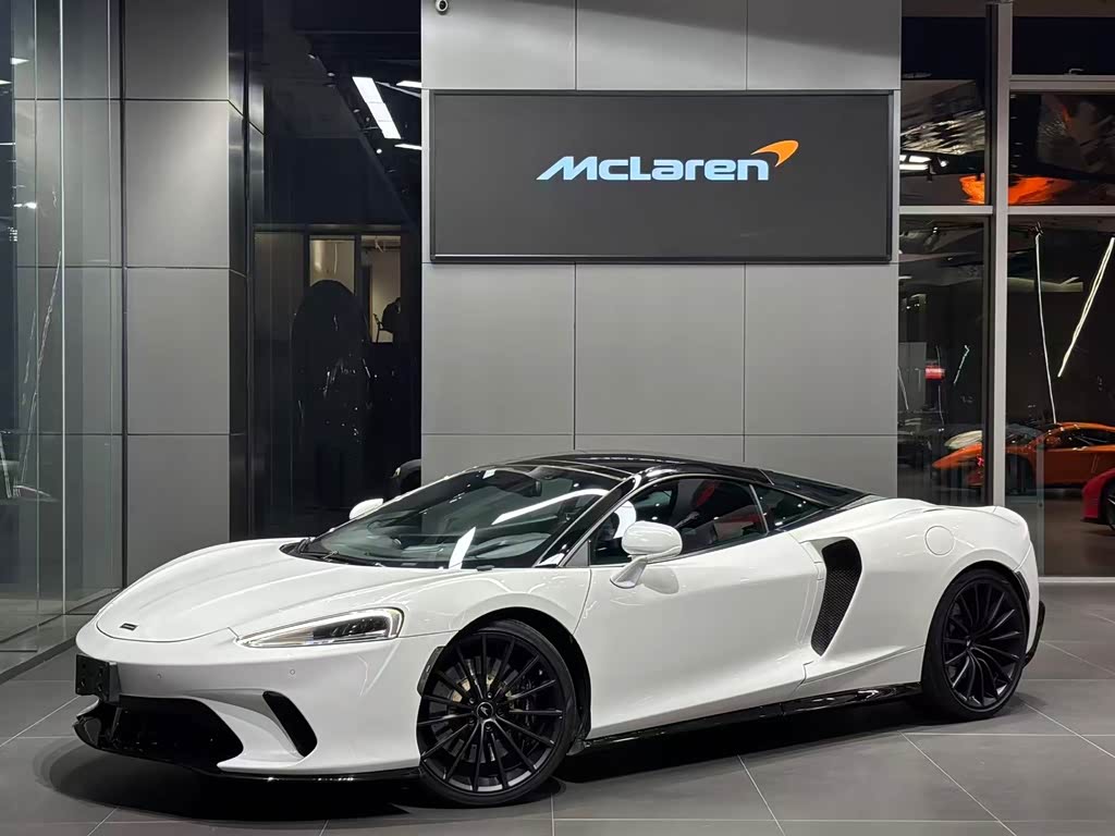 McLaren GT