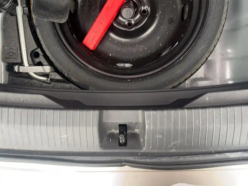 Volkswagen T-ROC exploring Songs