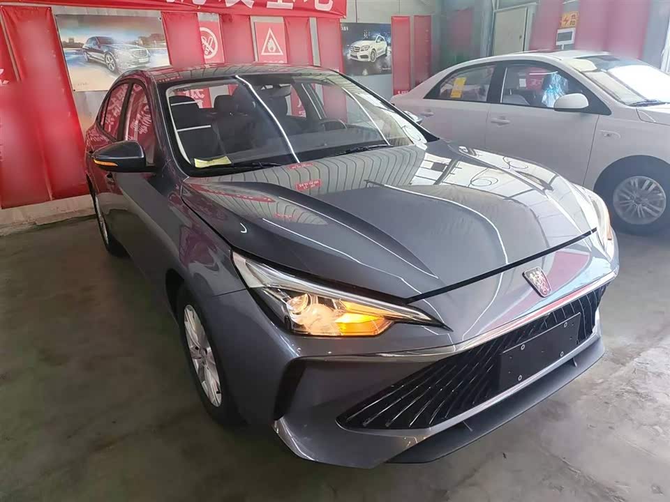 Roewe i5