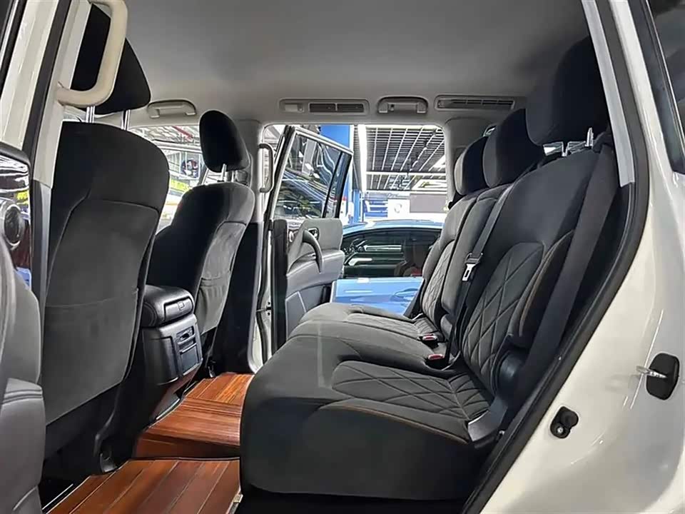 Nissan Toure