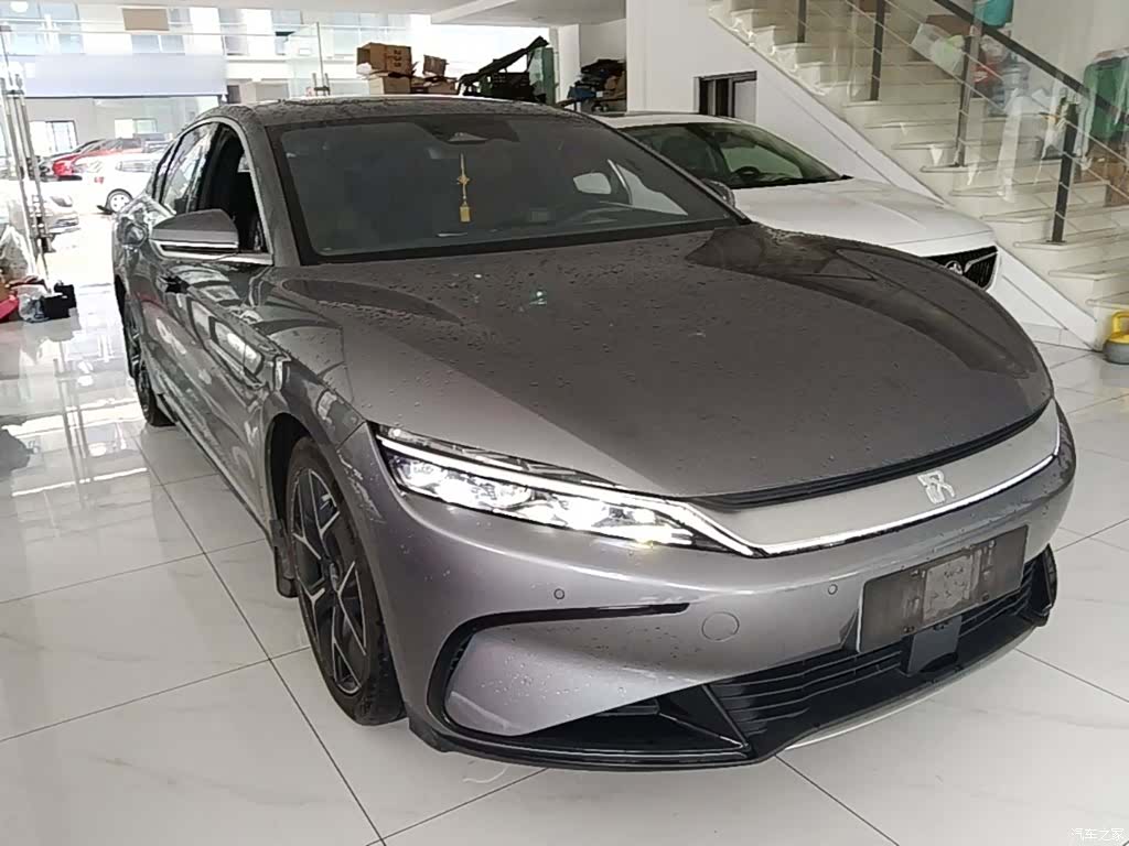 BYD Han, 2023 4