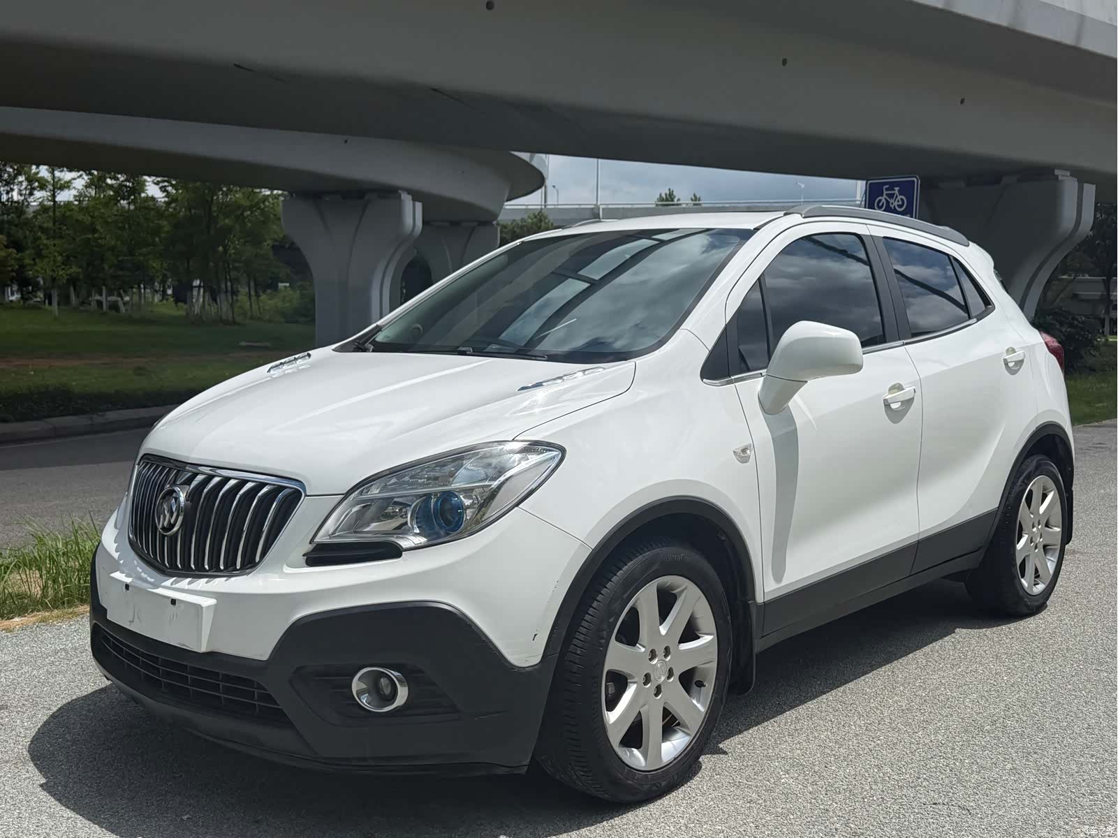 Buick Encore, 2015 1