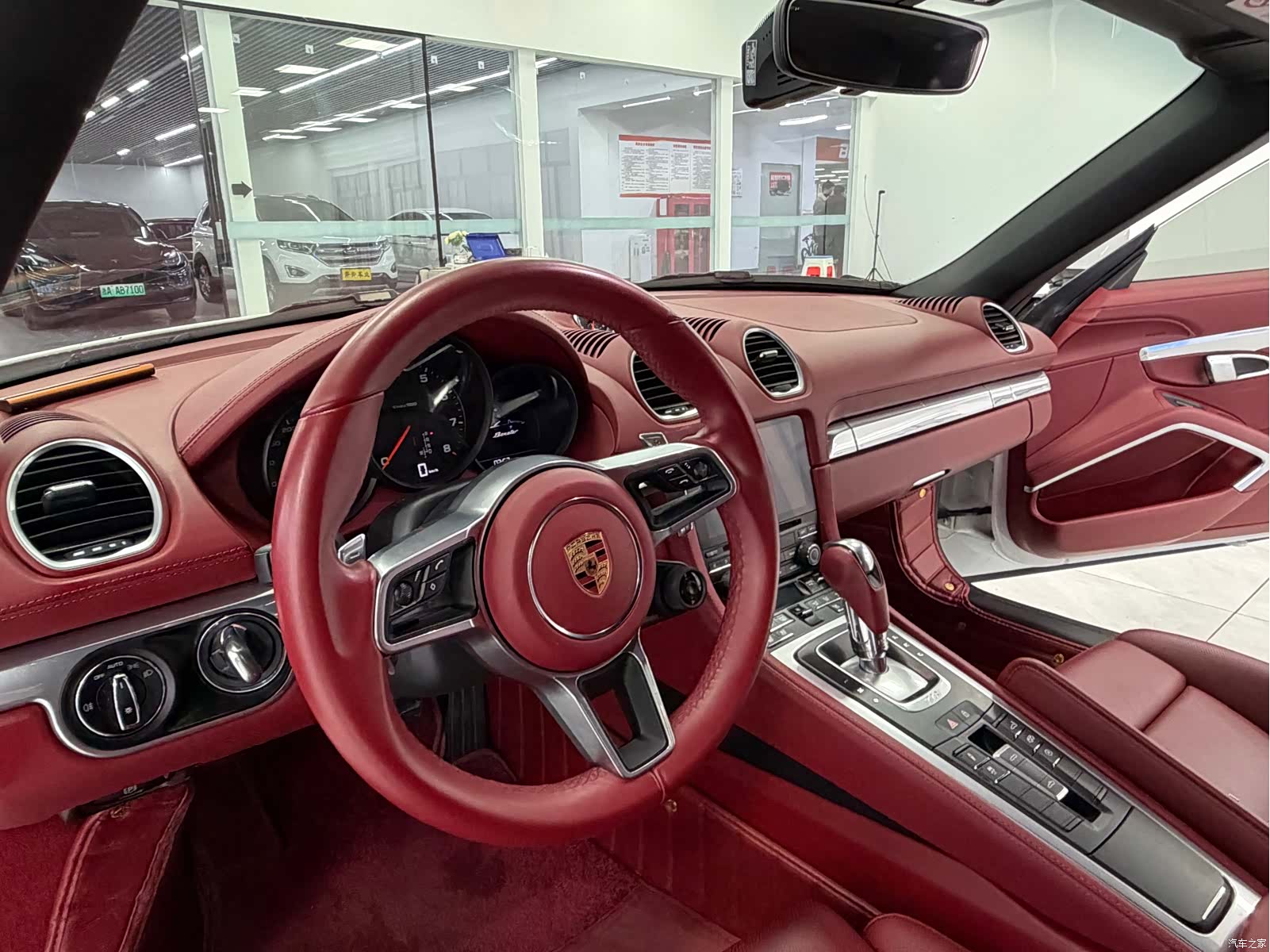 Porsche Boxster, 2023 11