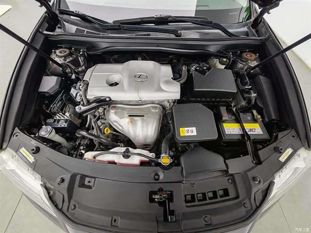 Lexus ES, 2014 6
