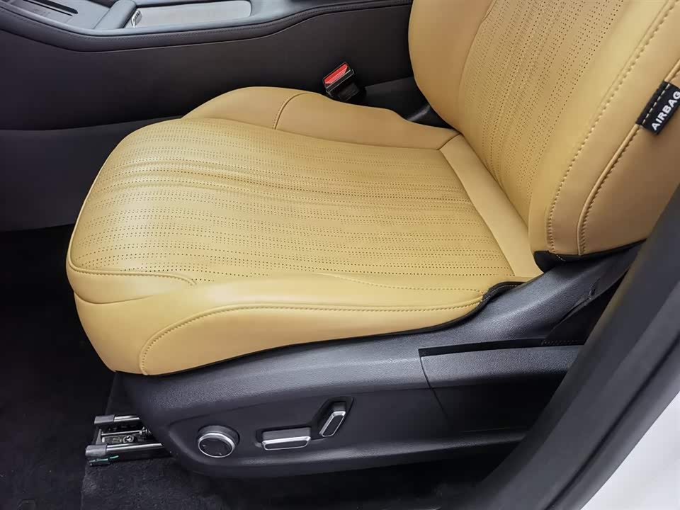 Geely Galaxy Galaxy L7