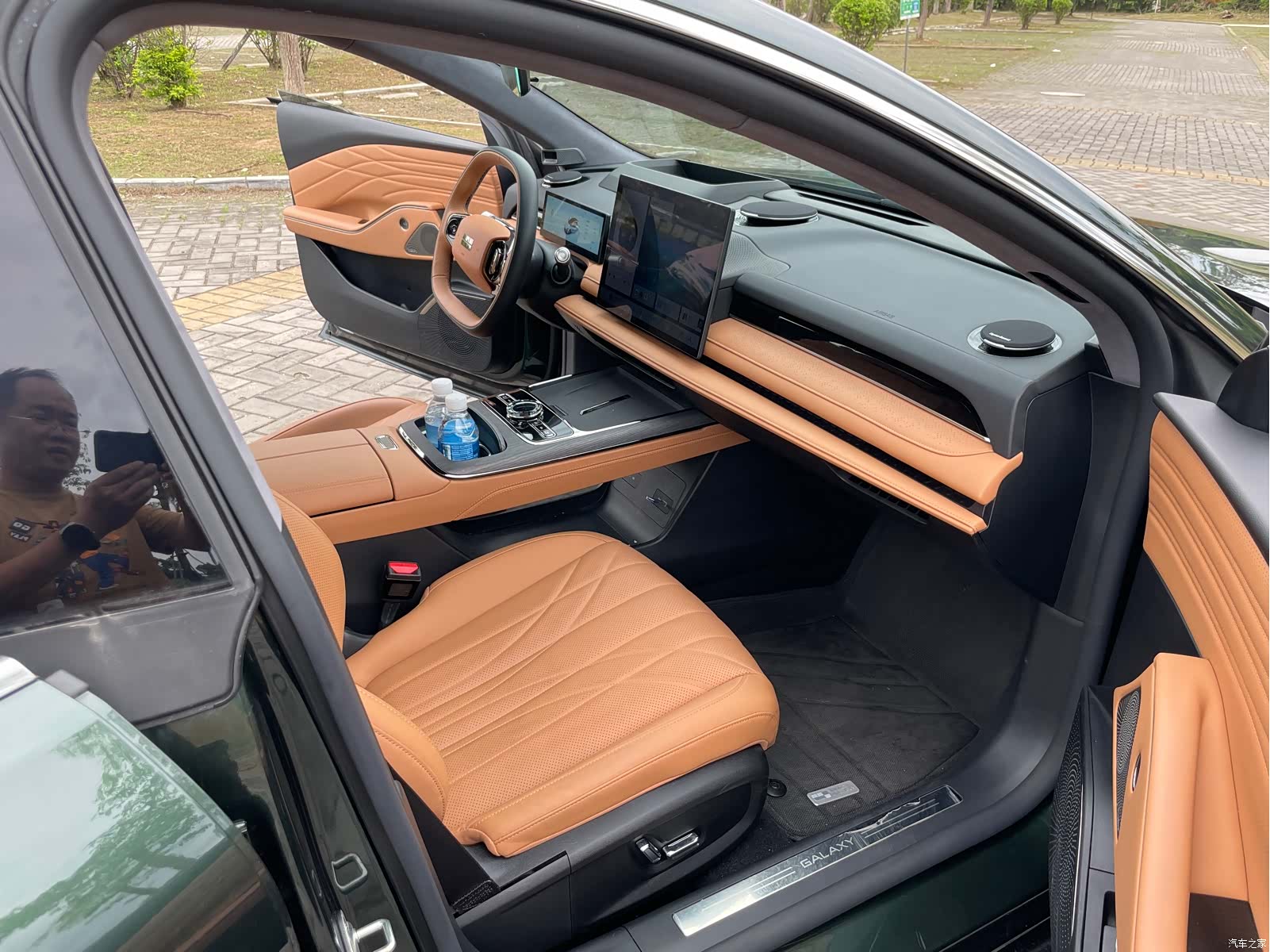 Geely 8, 2025 13