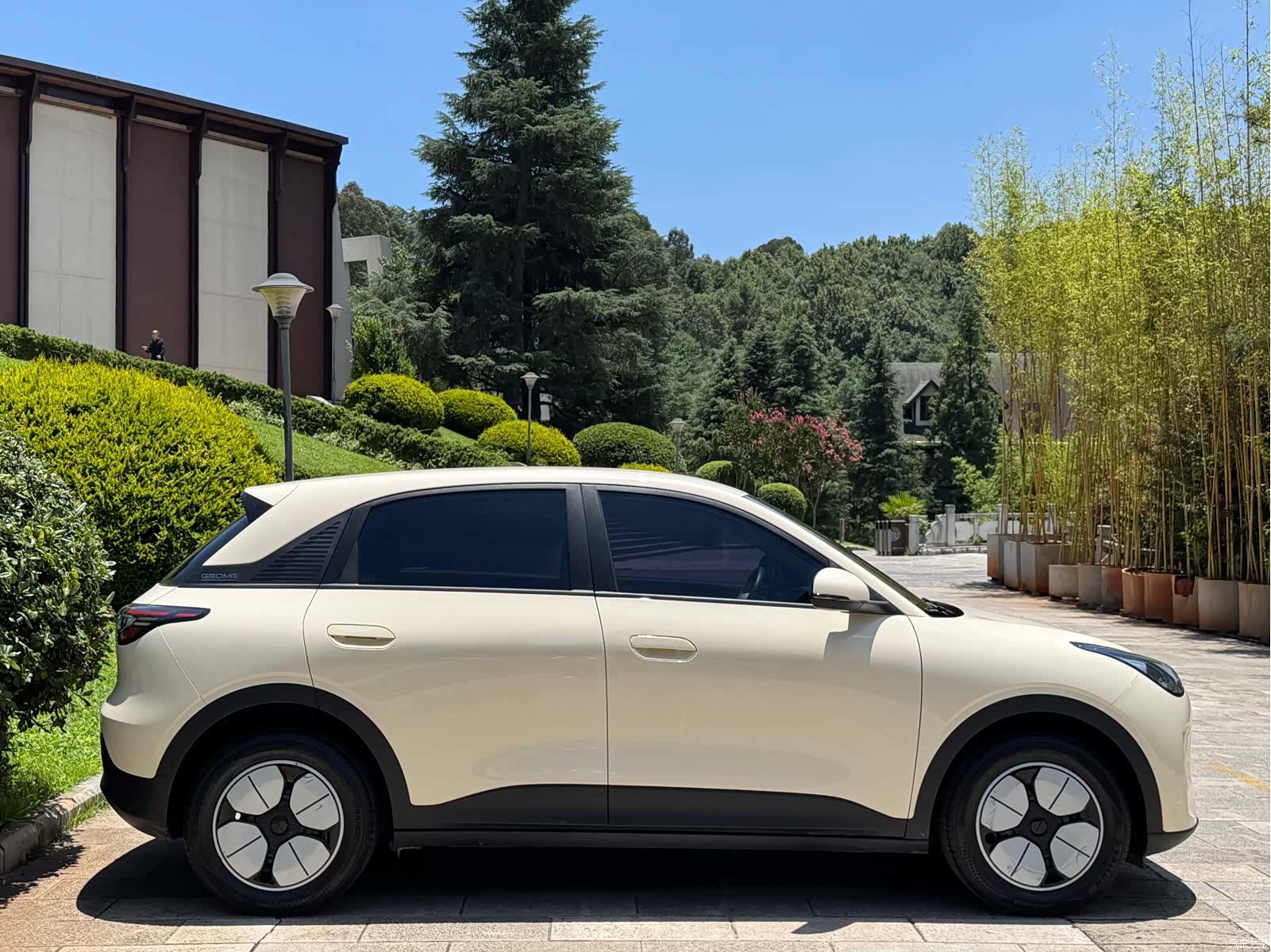 Geely Xingyuan, 2025 все фото