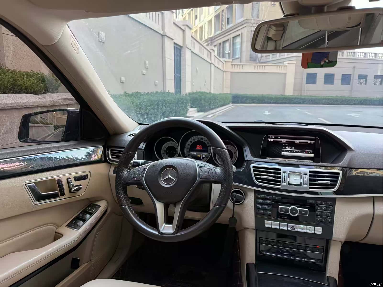 Mercedes-Benz E-Class, 2014 6