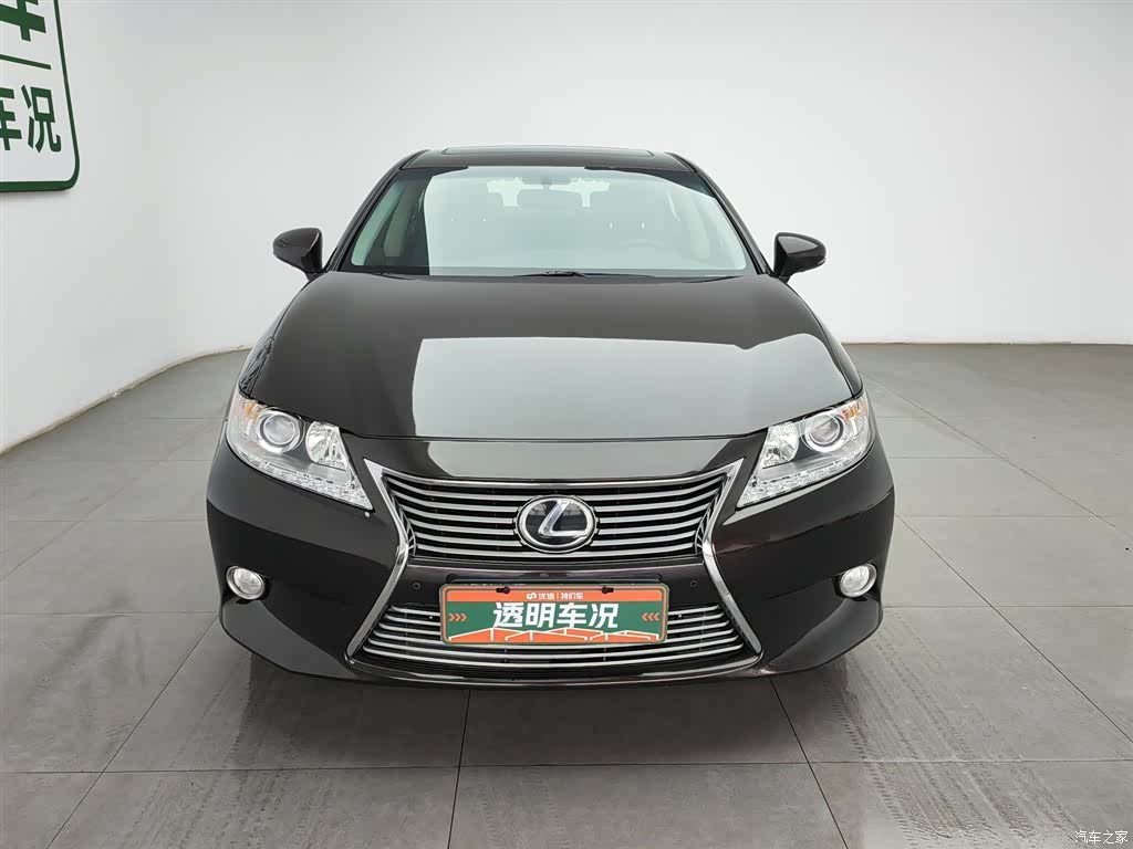 Lexus ES, 2014 3