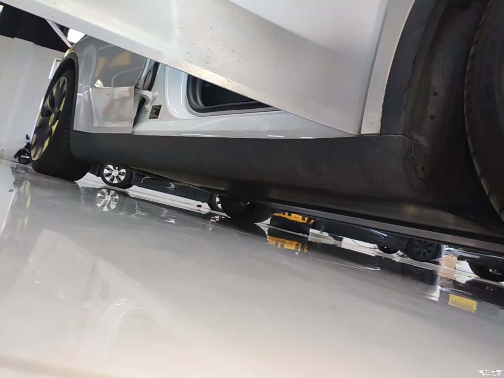 Tesla Model Y, 2021 21