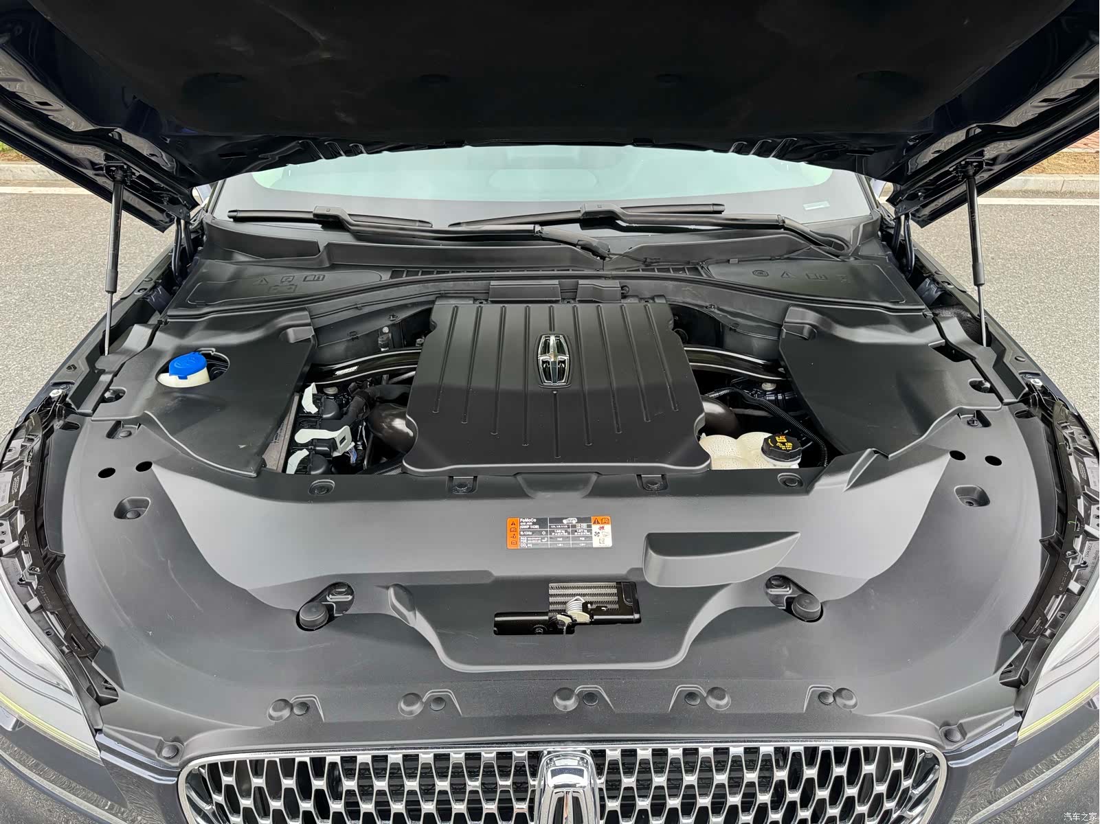 Lincoln Aviator, 2021 11