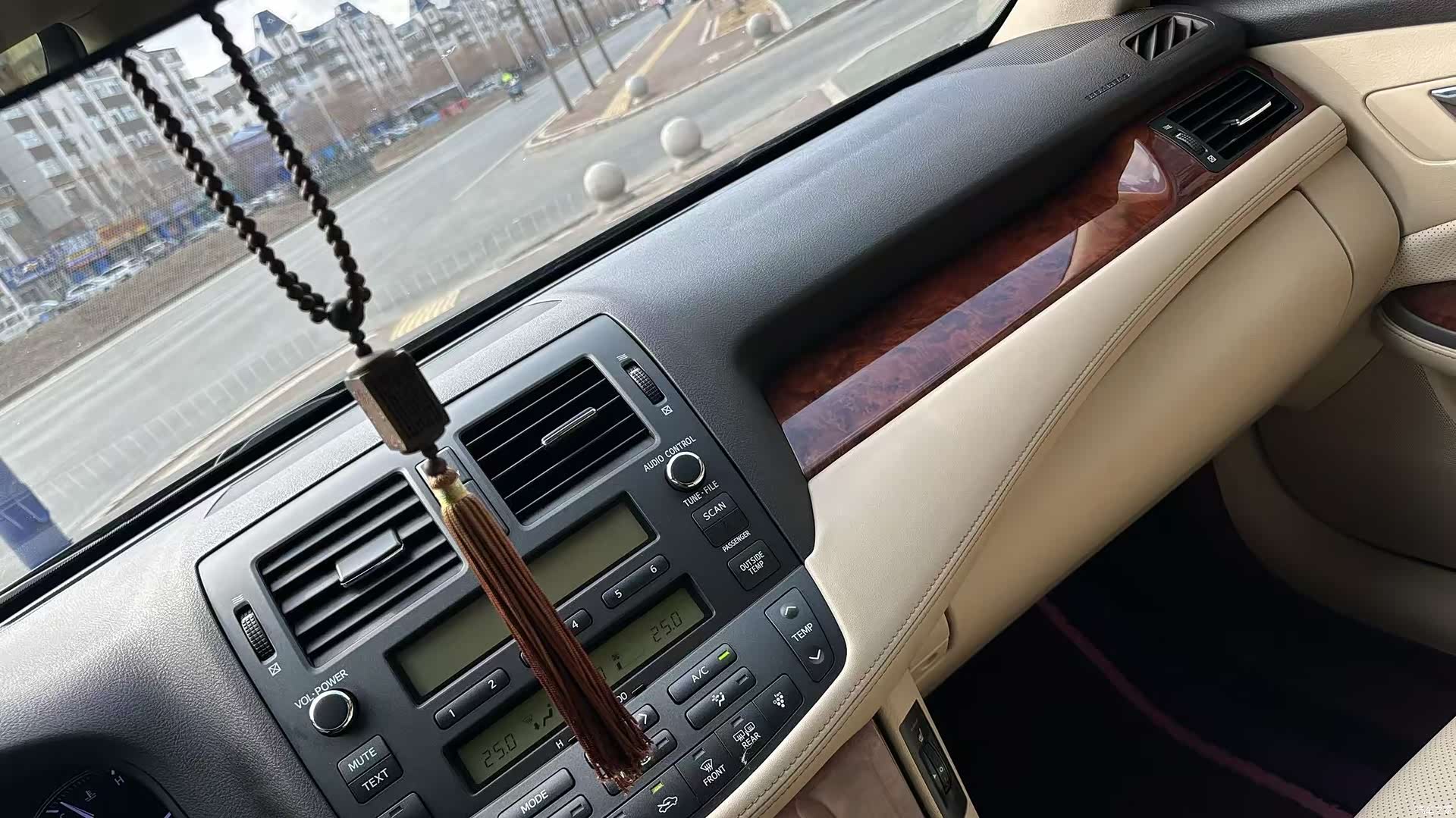 Toyota Crown, 2014 11