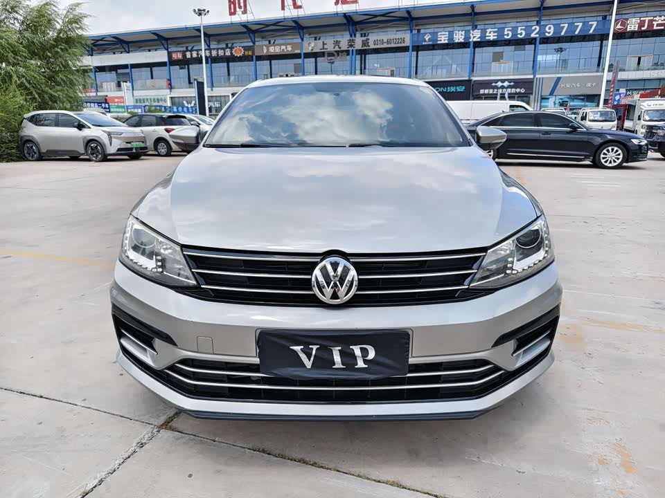 Volkswagen Sagitar