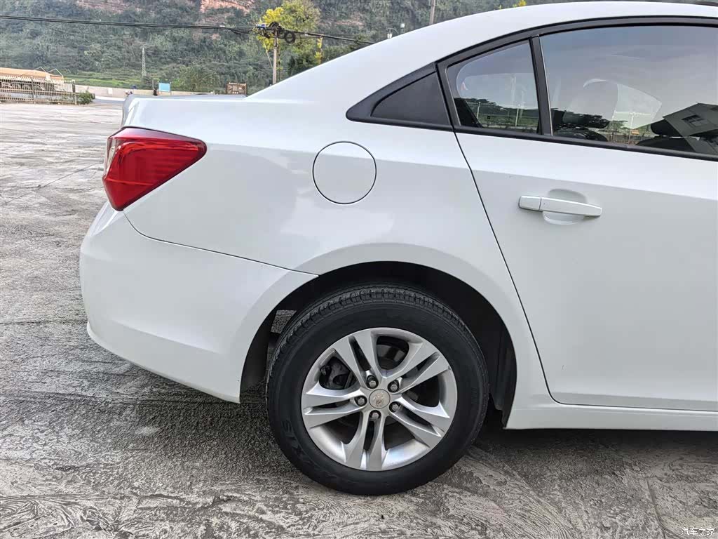 Chevrolet SE, 2016 23