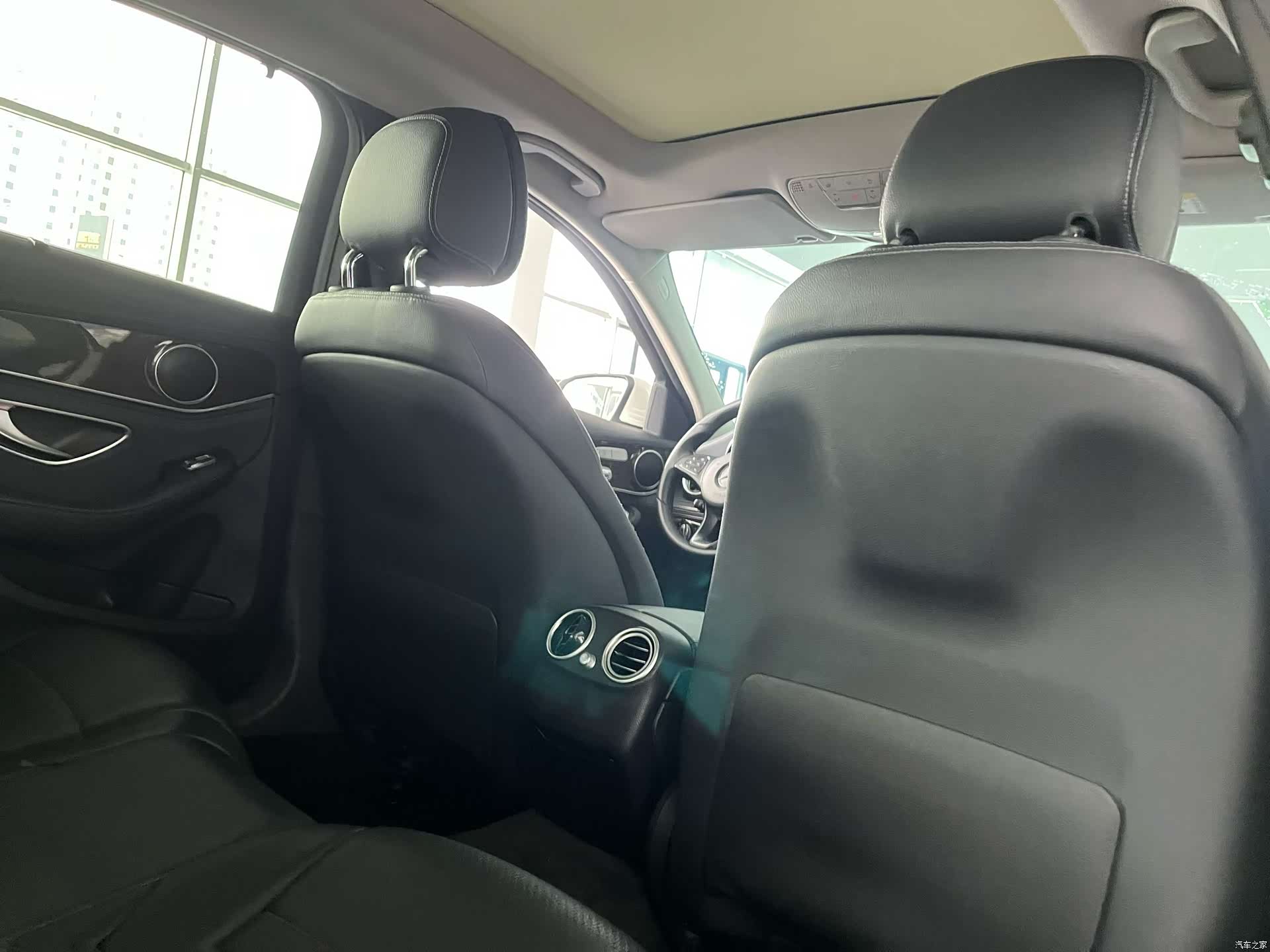 Mercedes-Benz C-Class, 2015 7