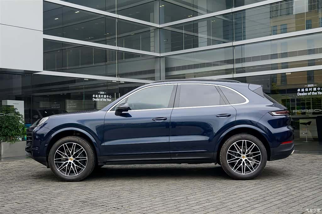 Porsche Cayenne, 2024 2