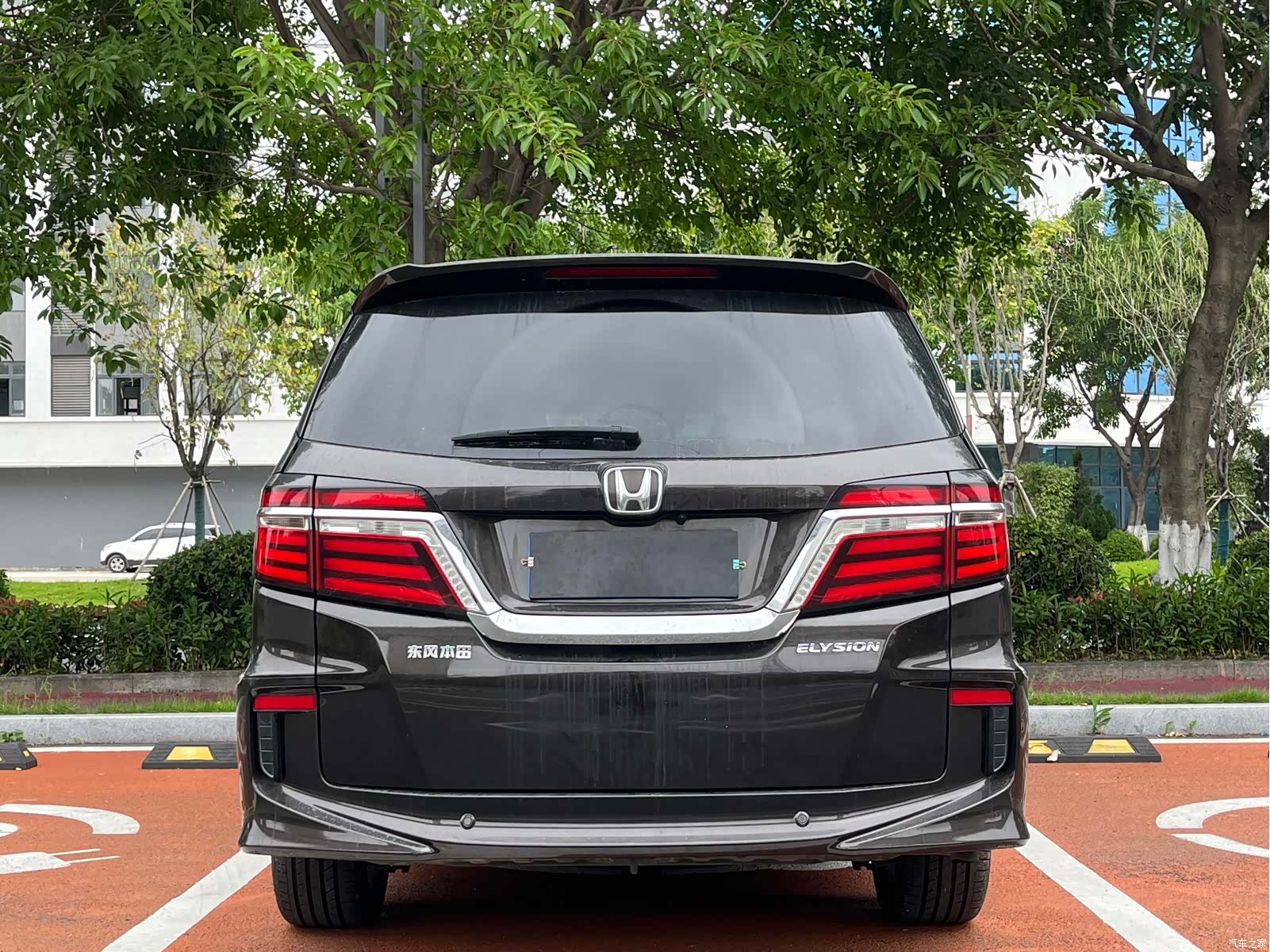 Honda Elysion, 2018 8