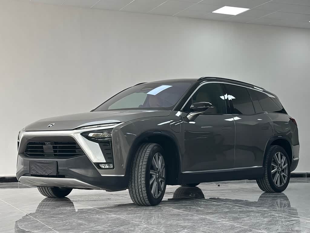 NIO ES8