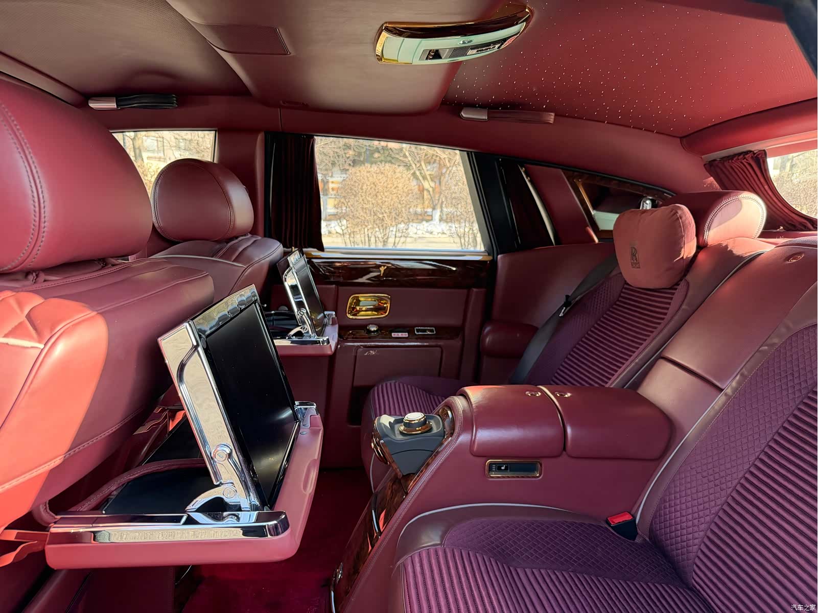 Rolls-Royce Phantom, 2011 15