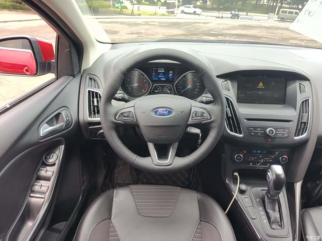 Ford Focus, 2016 11