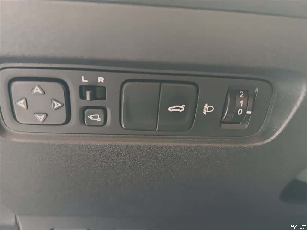 Changan UNI-V, 2023 14