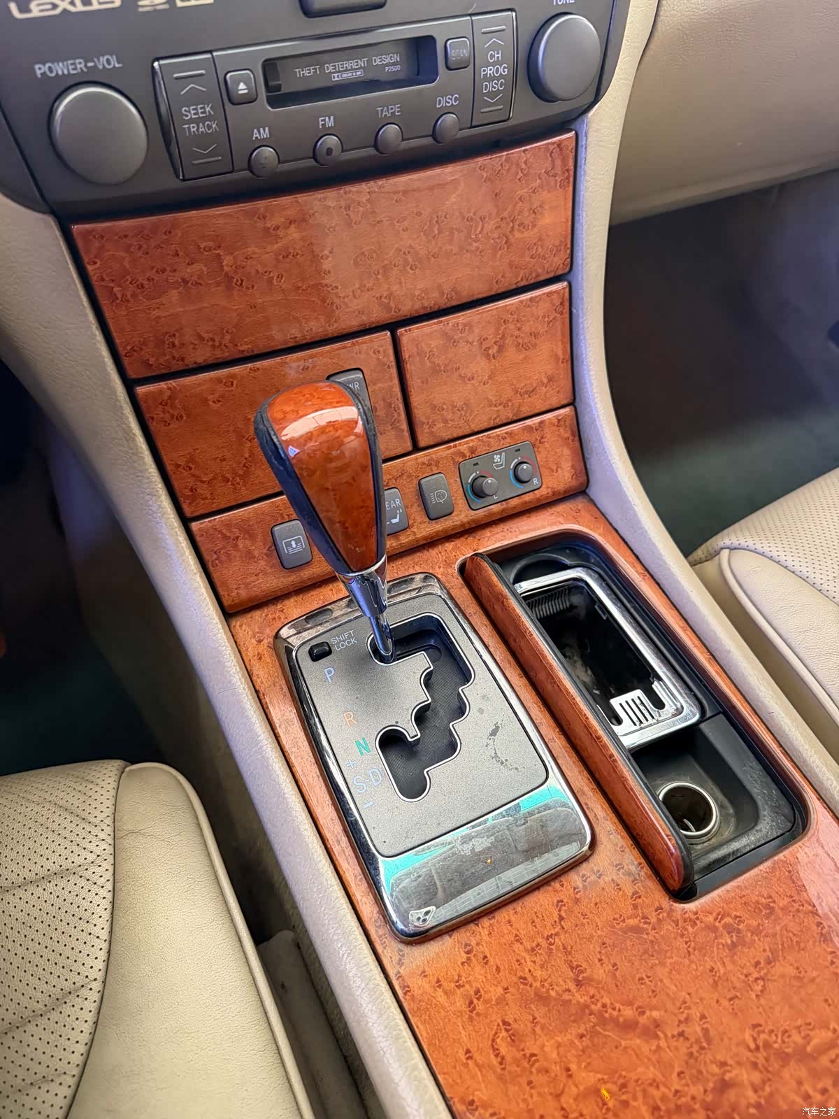 Lexus LS, 2006 16