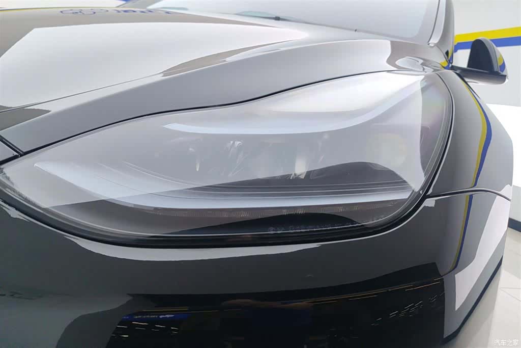 Tesla Model Y, 2023 все фото