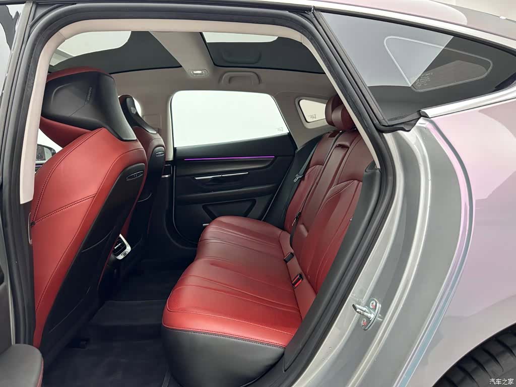 Xpeng P7, 2023 19