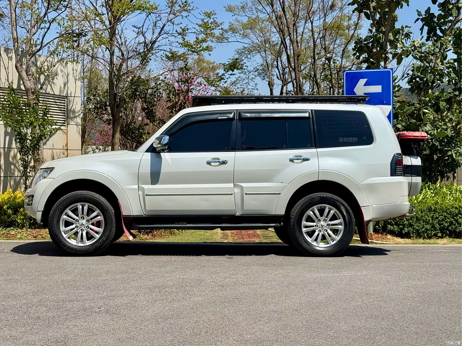 Mitsubishi Pajero, 2020 3