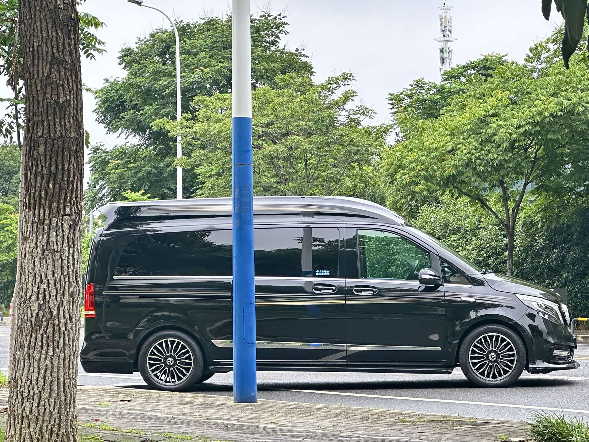 Mercedes-Benz V-Class, 2020 3