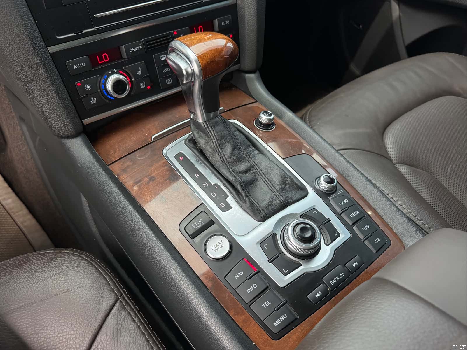 Audi Q7, 2012 10