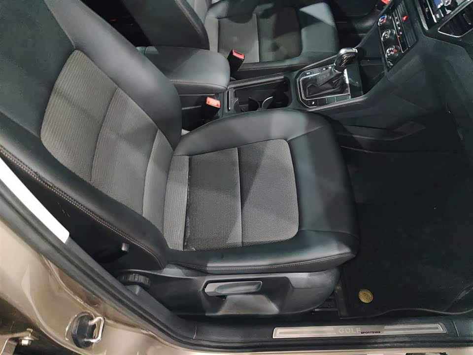 Volkswagen Golf*Jiayu
