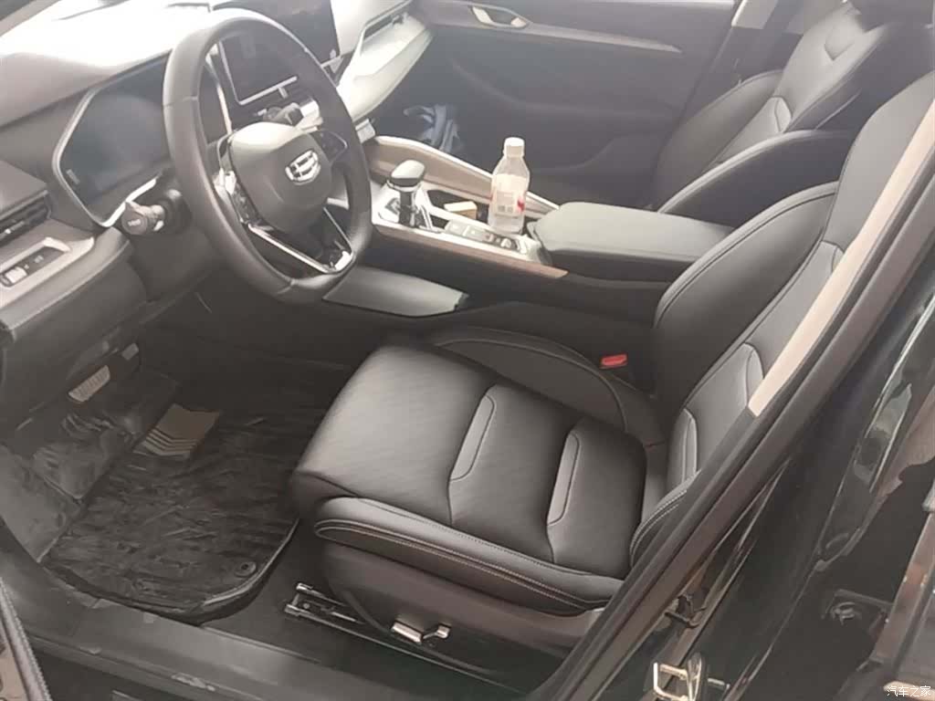 Geely Preface, 2022 15