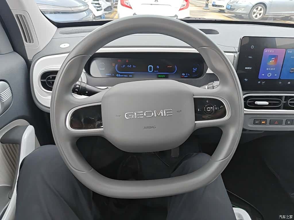 Geely Panda, 2025 11
