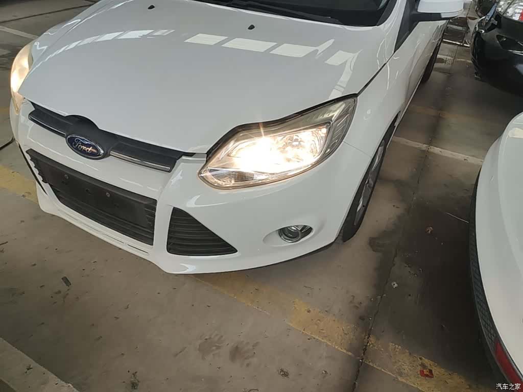 Ford Focus, 2014 24